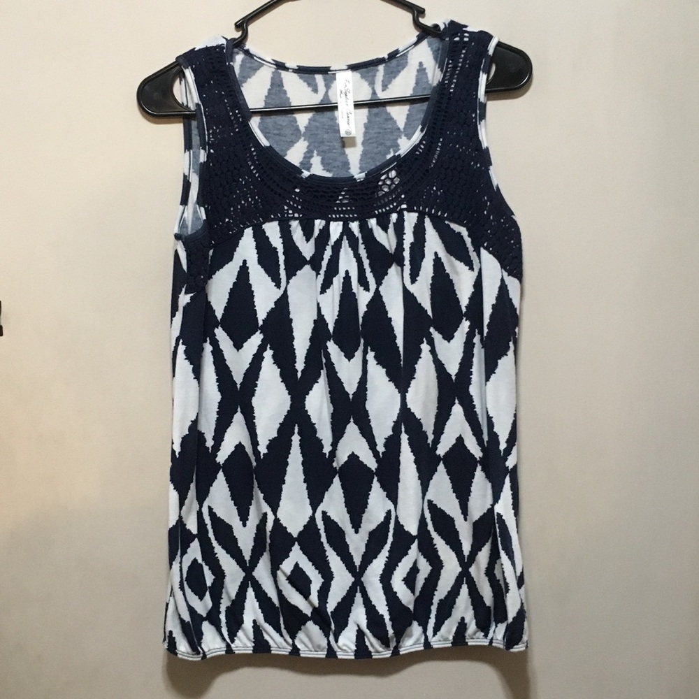 Navy and cream XL sleeveless shirt